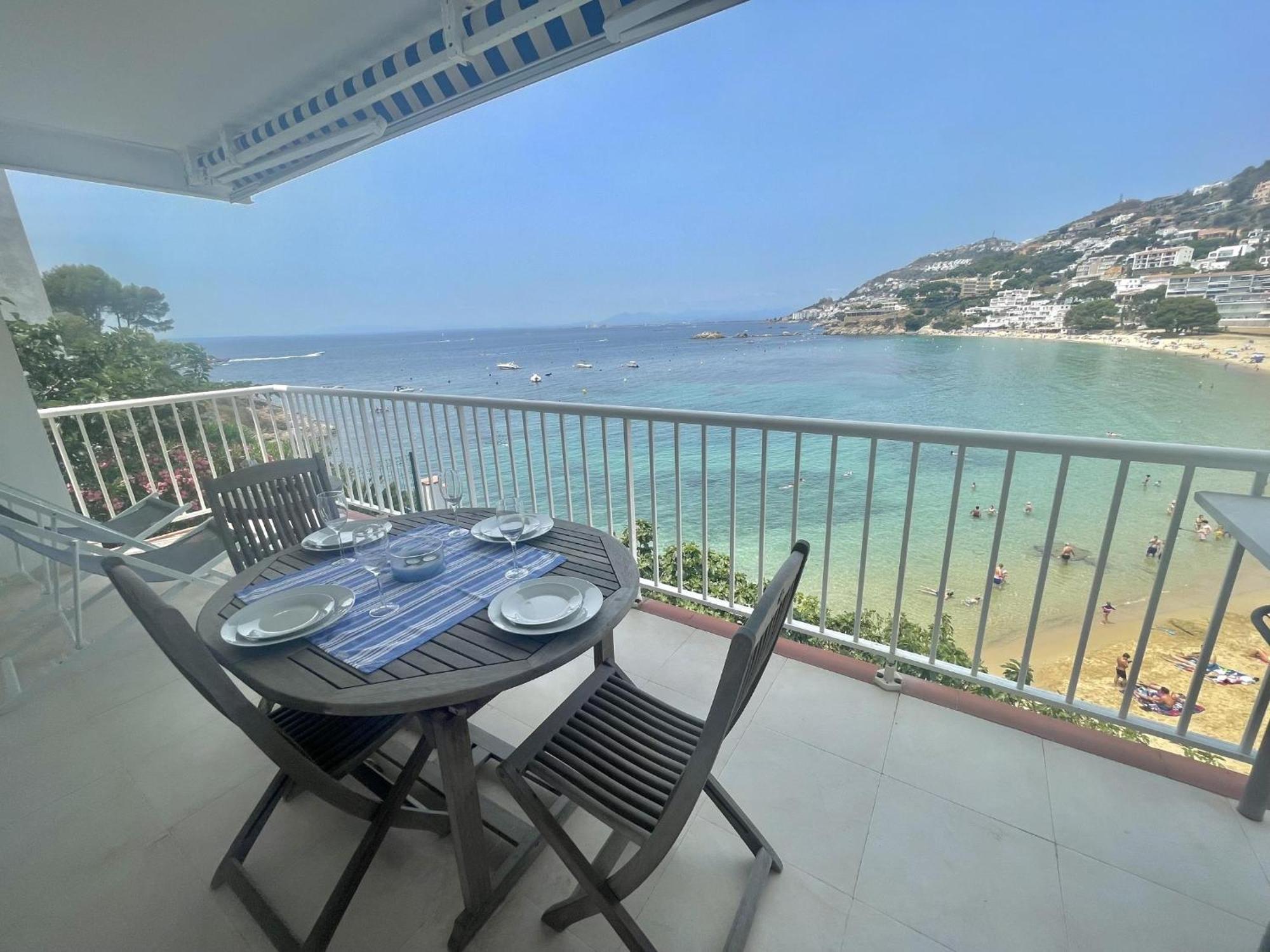 Vinci Almadraba Apartment